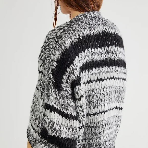NWOT Free People Wanderer Cardi Chunky Cardigan Sweater Z84-14 - Picture 2 of 5